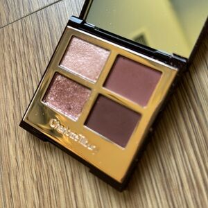 Charlotte Tilbury Pillow talk dreams eyeshadow quad